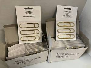 lot 47 image: Jumbo Gold Paper Clips