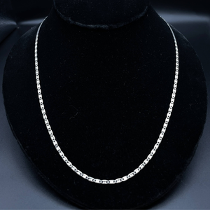 lot 30 image: Flat Mariner Link Chain Necklace in 14k White Gold