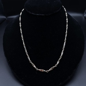 lot 55B image: Silver 18 Flattened Link Chain  Bold Concave Design  VIDEO 