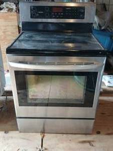 LG Electric Stove
