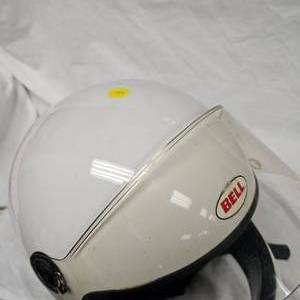 lot 11 image: Bell Motorcycle Helmet, Nice Condition