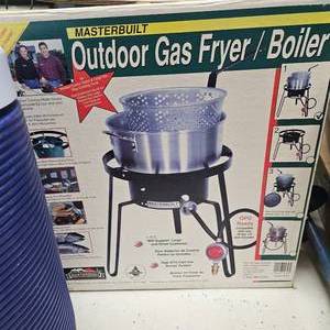 lot 25 image: Grilling Tools, Turkey Fryer, Bug Zapper