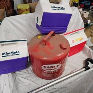 lot 30 image: 3-Igloo Work Coolers and Gas Can