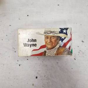 lot 83 image: 32-40 Winch, John Wayne Comm, Full Box