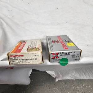 lot 149 image: 2 Boxes Winchestger Slugs 12ga