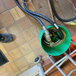 lot 258 image: Small Diesel Transfer Pump