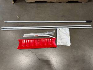 lot 24 image: EXTREME MAX ROOF RAKE