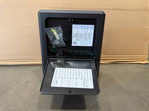 lot 26 image: PROGRESSIVE DYNAMICS MINI PANEL CONVERTER.