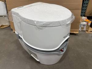 lot 81 image: THETFORD PORTA POTTI