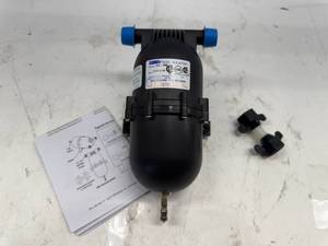 lot 102 image: PENTAI SURFLO ACCUMULATOR TANK