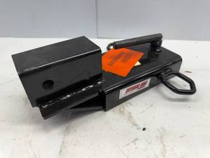 lot 135 image: EXTREME MAX CLAMP-ON FORKLIFT HITCH
