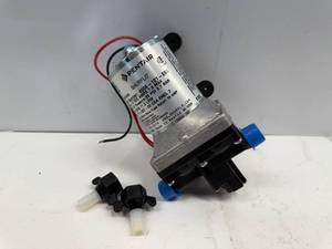 lot 151 image: PENTAIR FRESH WATER PUMP