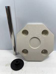 lot 194 image: DETMAR TABLE KIT