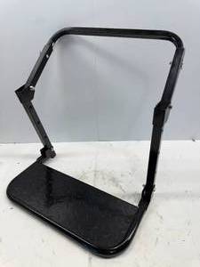 lot 196 image: EXTREME MAX TIRE STEP