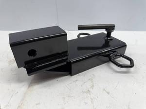 lot 211 image: EXTREME MAX FORKLIFT HITCH