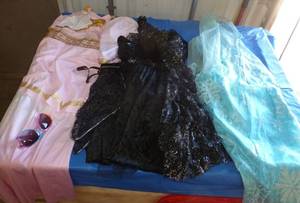 lot 64 image: Large lot of girls clothes about 50 pieces