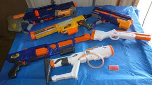 lot 65 image: Six large nerf guns