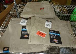 lot 85 image: 3 new pair of Dickies carpenter jeans size 38x30