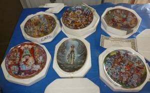 lot 95 image: Collectible plates of Cats by Bill Bell and the franklin mint and one religious