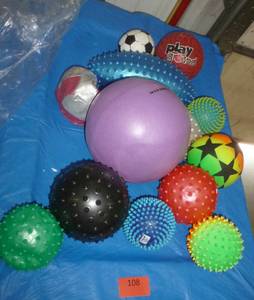 lot 108 image: Bunch of balls