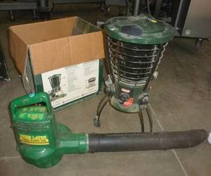 lot 112 image: Leaf blower and Coleman mosquito killer