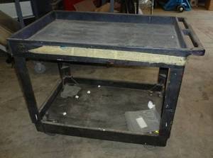 lot 161 image: Rubbermaid warehouse cart