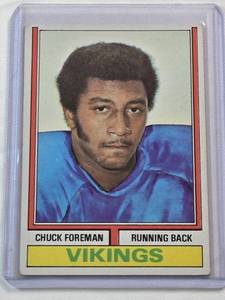 lot 48 image: Chuck Foreman Rookie 1975 Topps No. 113 - Vintage Baseball Card