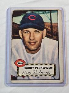 lot 53 image: Harry Perkowski 1952 Topps No. 142 Vintage Baseball Card