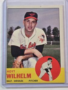 lot 94 image: Hoyt Wilhelm 1963 Topps No. 108 Vintage Baseball Card
