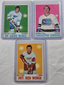 lot 124 image: Lot of 3 Vintage Hockey Cards 1970-71 - Jean Guy Talbot, Murray Hall, Billy Dea