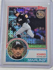 lot 143 image: Ichiro Suzuki 2018 Topps Mojo Refractor #3 - Miami Marlins Baseball Card
