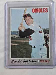 lot 207 image: Brooks Robinson 1970 Topps #230 - Baltimore Orioles Vintage Baseball Card