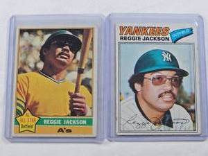 lot 281 image: Lot of 2 Reggie Jackson Baseball Cards Both Vintage Including 1976 #500 and 1977 #10 Topps Cards