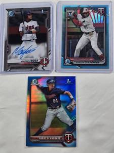 lot 360 image: Lot of 3 - Malfrin Sosa, Kaelen Culpepper 1st Bowman Chrome Refractor, and Danny De Andrade Danny De Andrade 1st Bowman Numbered 138150