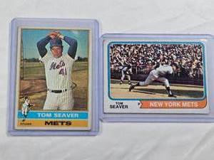 lot 374 image: Lot of 2 Tom Seaver Cards 1976 #600 & 1974 #80 - New York Mets Vintage Baseball Cards