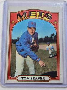 lot 385 image: Tom Seaver 1972 Topps #445 - New York Mets Vintage Baseball Card