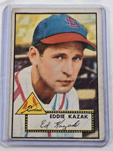 lot 388 image: Eddie Kazak 1952 Topps #165 - St. Louis Cardinals Vintage Baseball Card