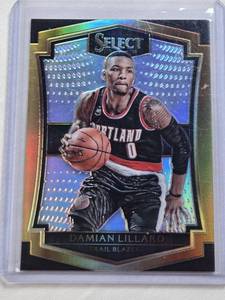 lot 430 image: Damian Lillard 2015-16 Panini Select Prizm Gold #152 - Portland Trail Blazers Basketball Card
