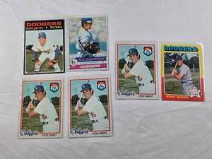 lot 439 image: Lot of 6 Steve Garvey Vintage Baseball Cards