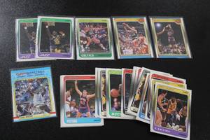 lot 68 image: 1988-89 Fleer Basketball Commons & Stars Lot  35 Cards