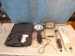 lot 19 image: Garage Items