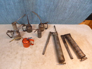 lot 21 image: Grease Guns and Oil Cans
