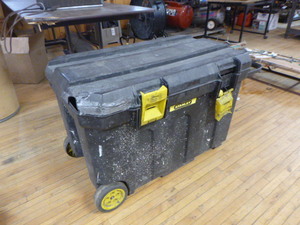 lot 67 image: Portable Tool Tote Chest