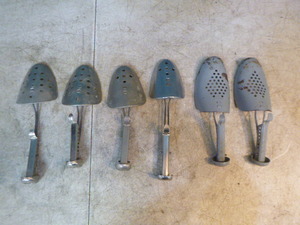 lot 100 image: Vintage Shoe Stretchers