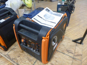 lot 4 image: WEN 3800W InverterGenerator