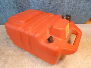 lot 106 image: Seasense Plastic Boat Gas Tank