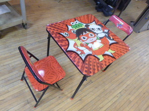 lot 120 image: Childs Table and Chairs