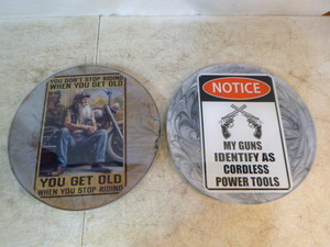 lot 132 image: 2 Handcrafted Resin Plaques
