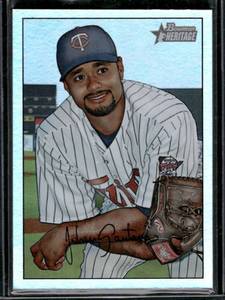 lot 235 image: Johan Santana Refractor  2007 Bowman Heritage #80  Minnesota Twins Baseball Card