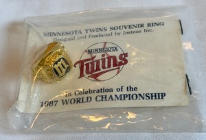 lot 301A image: Minnesota Twins 1987 World Series Champions Souvenir Ring